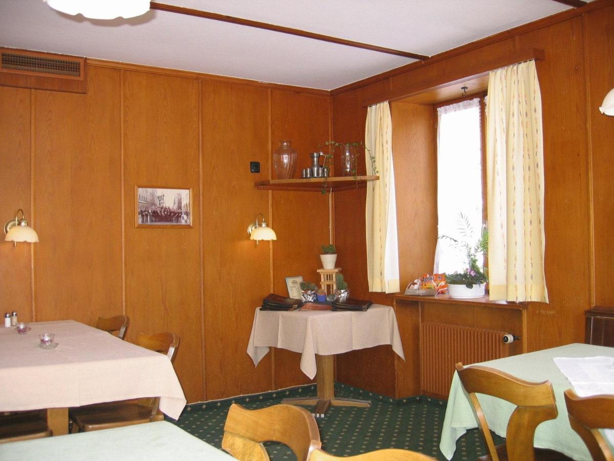 Готель Gasthaus Waldheim Furstenaubruck Екстер'єр фото